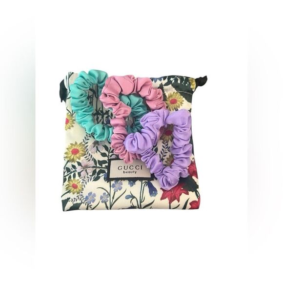 GUCCI Scrunchies in Drawstring Bag - Picture 1 of 7